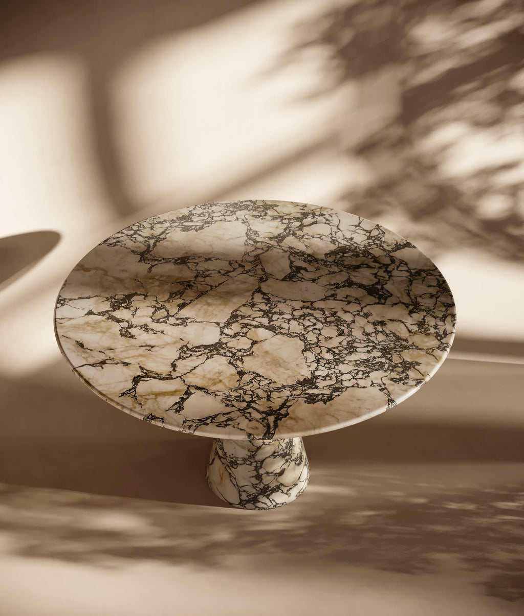 Calacatta Viola Marble Round Dining Table - Curved Leg
